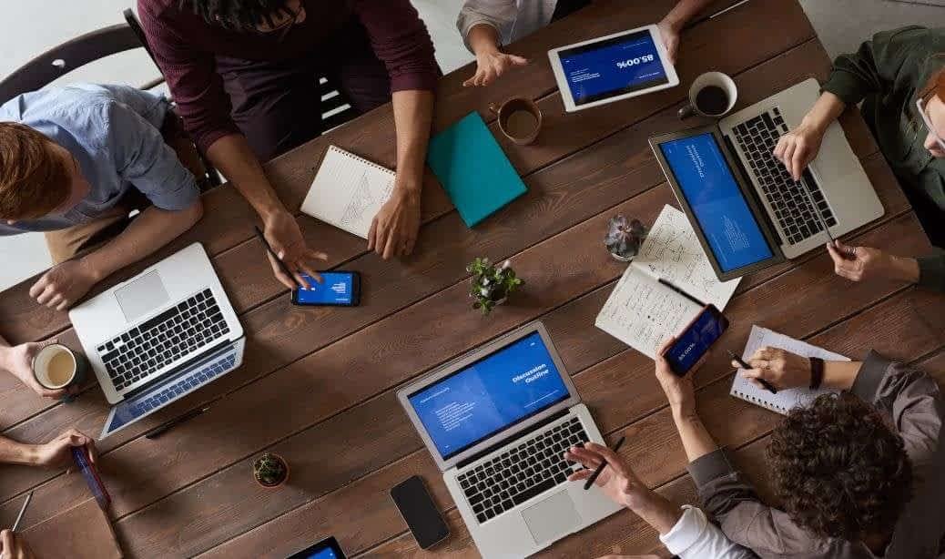 Remote LATAM hiring team collaborating with digital tools